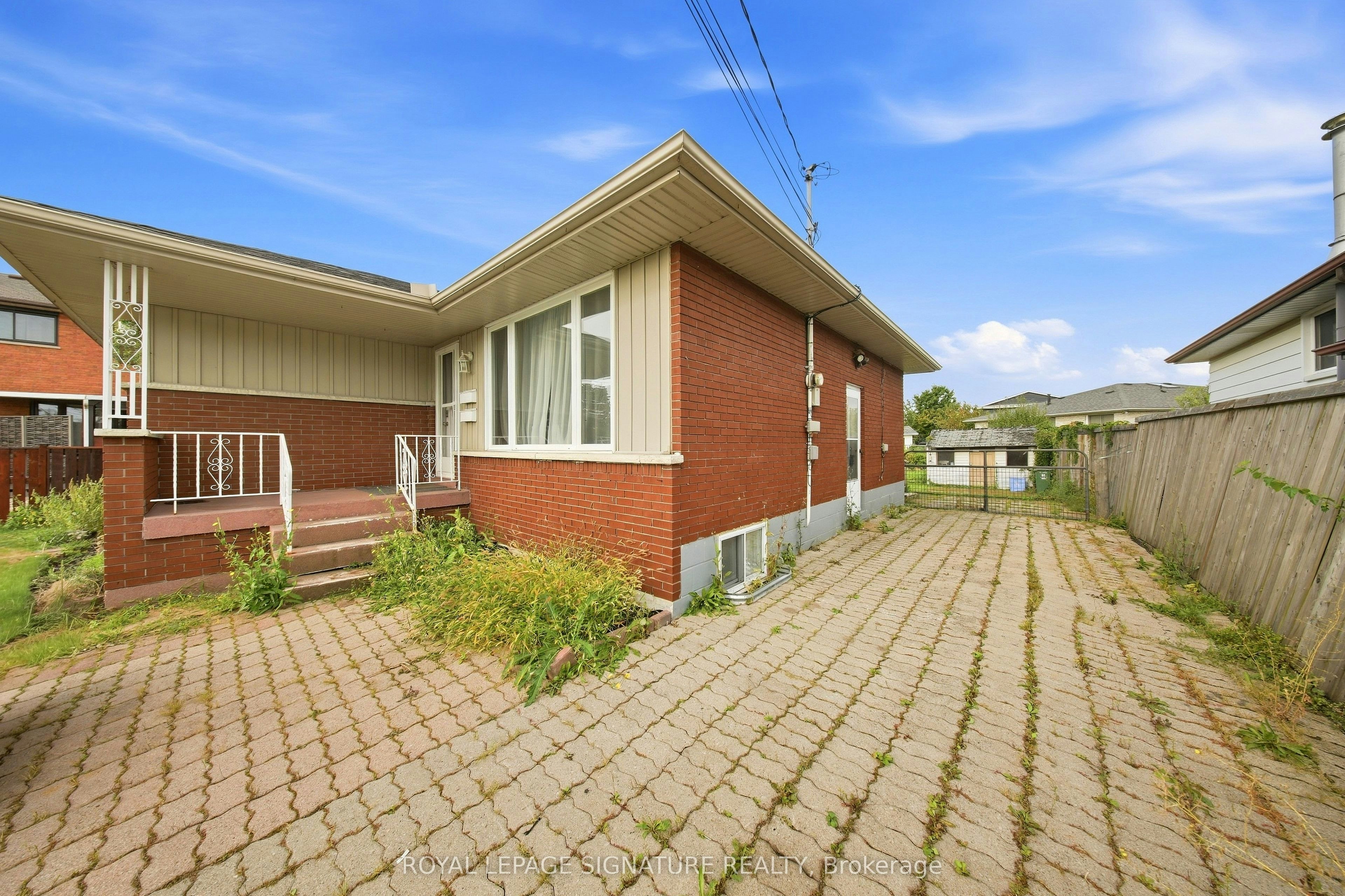 Bsmt-85 Kenora Avenue, Hamilton, ON, L8E 1C3