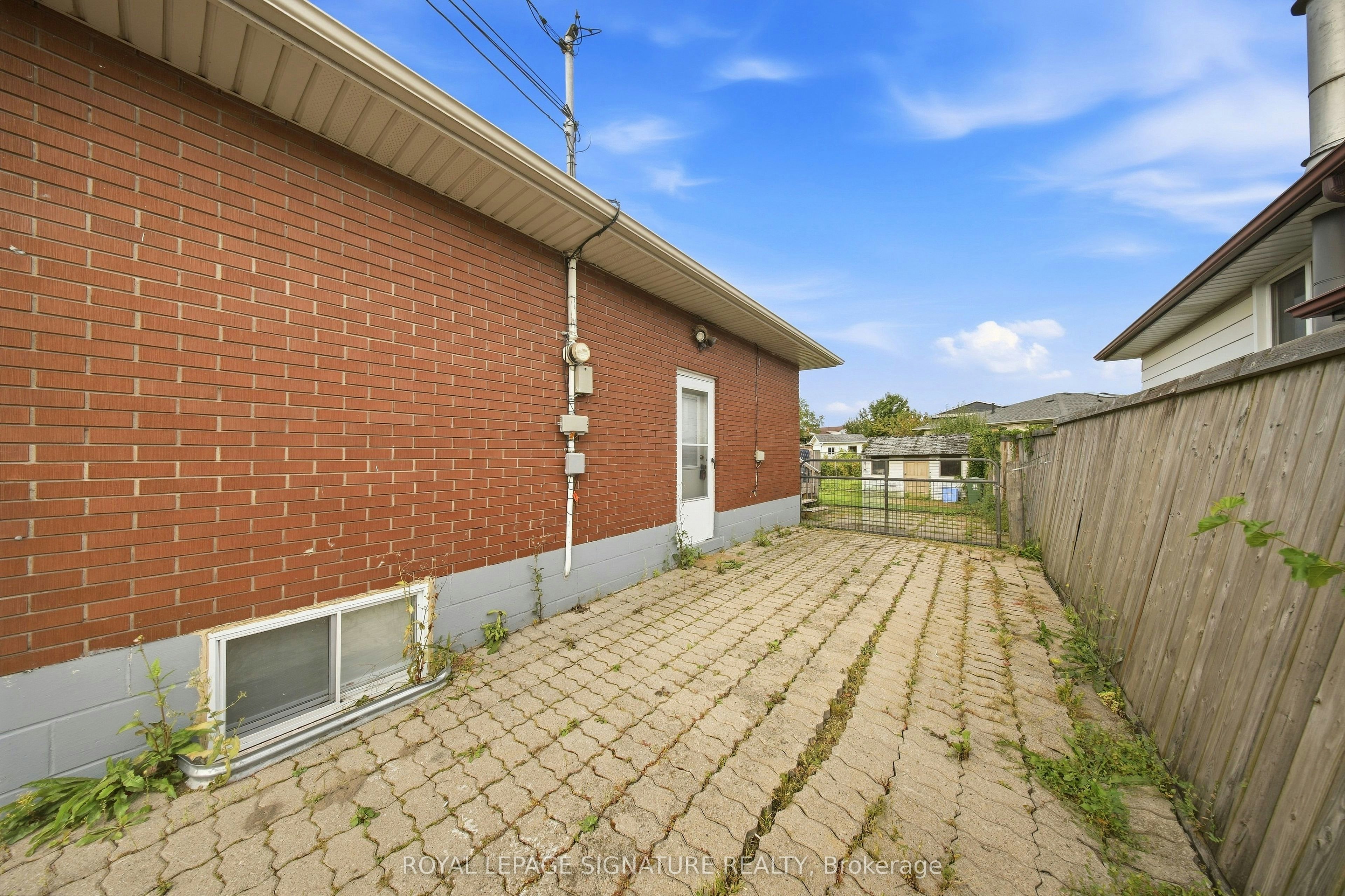 Bsmt-85 Kenora Avenue, Hamilton, ON, L8E 1C3 - 2
