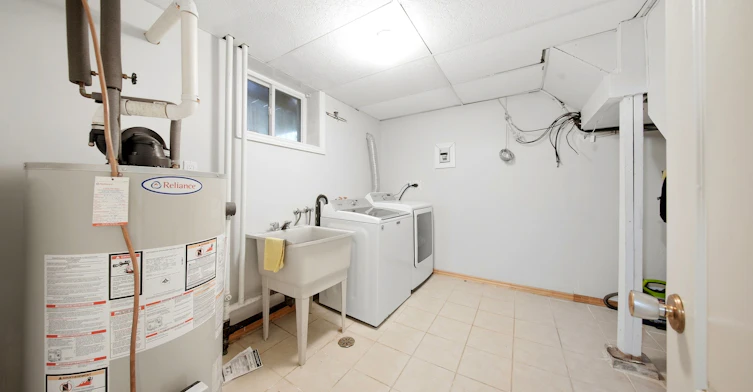 Bsmt-85 Kenora Avenue, Hamilton, ON, L8E 1C3 - 16
