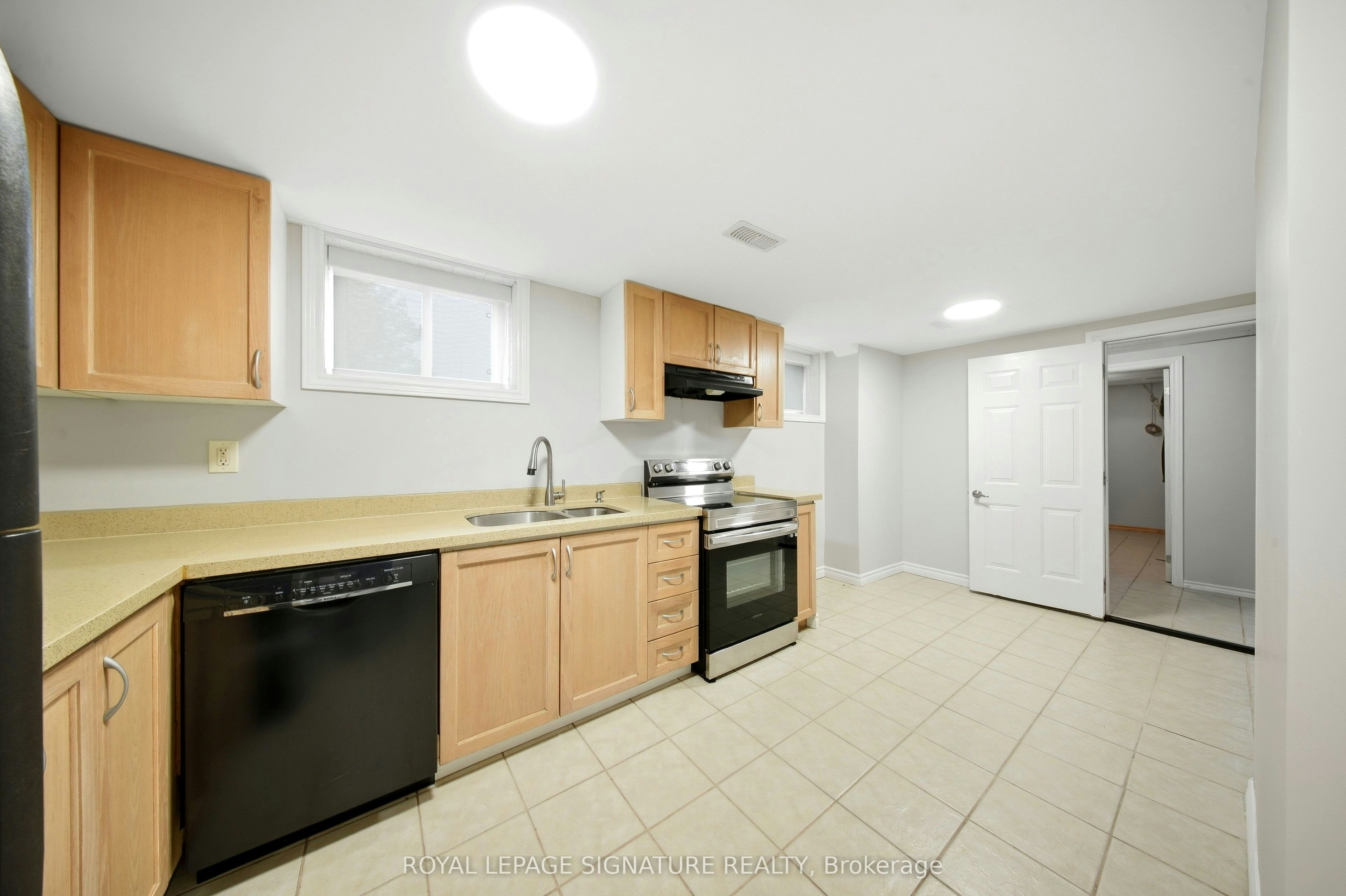 Bsmt-85 Kenora Avenue, Hamilton, ON, L8E 1C3 - 8