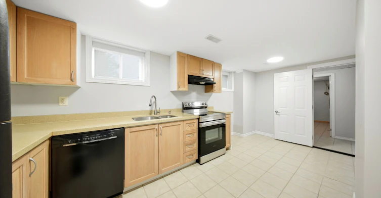 Bsmt-85 Kenora Avenue, Hamilton, ON, L8E 1C3 - 8
