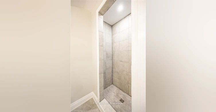 #2-70 Victoria Avenue S, Hamilton, ON, L8N 2S7 - 6