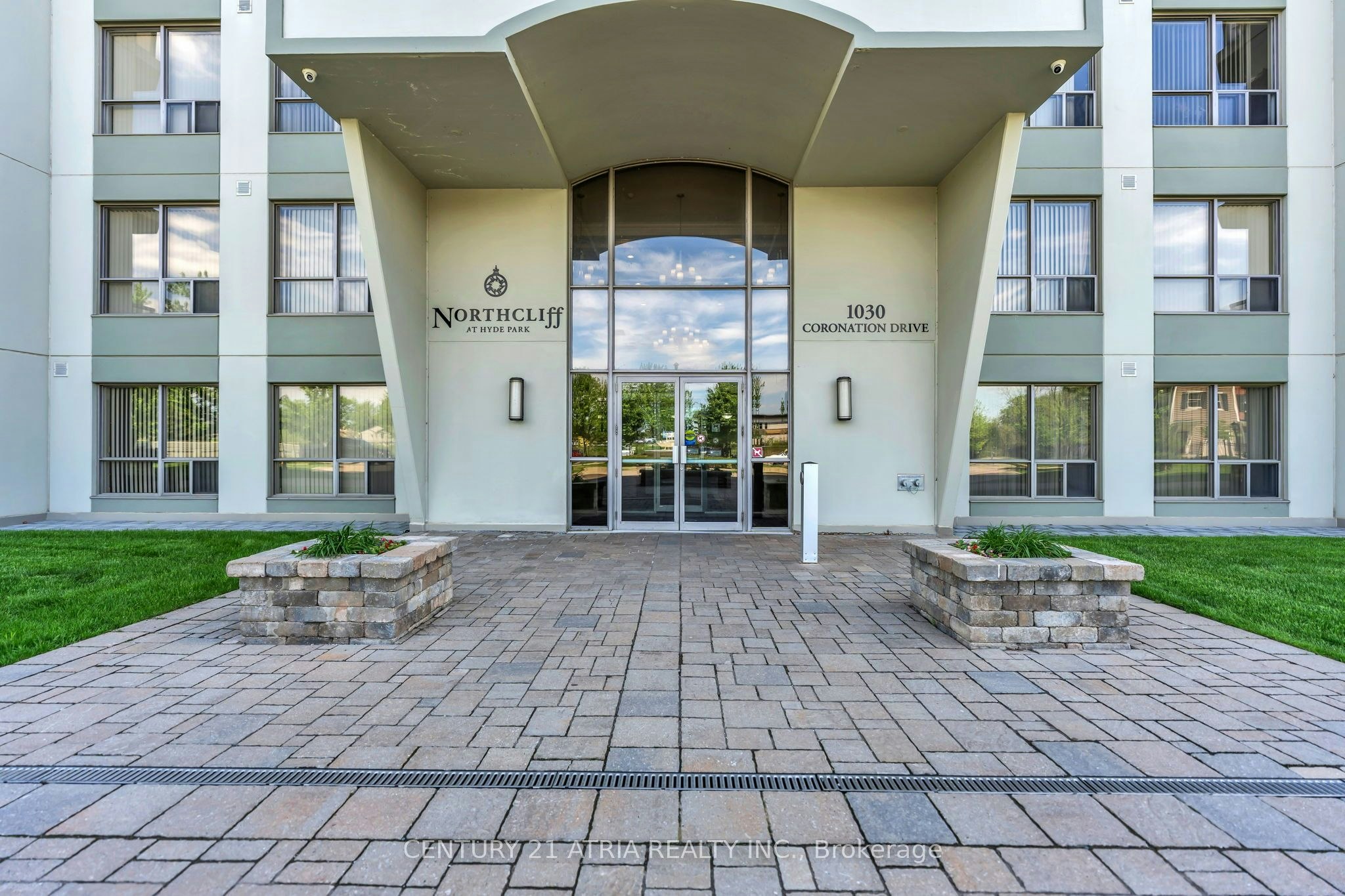 1014-1030 Coronation Drive, London, ON, N6G 0G5 - 4