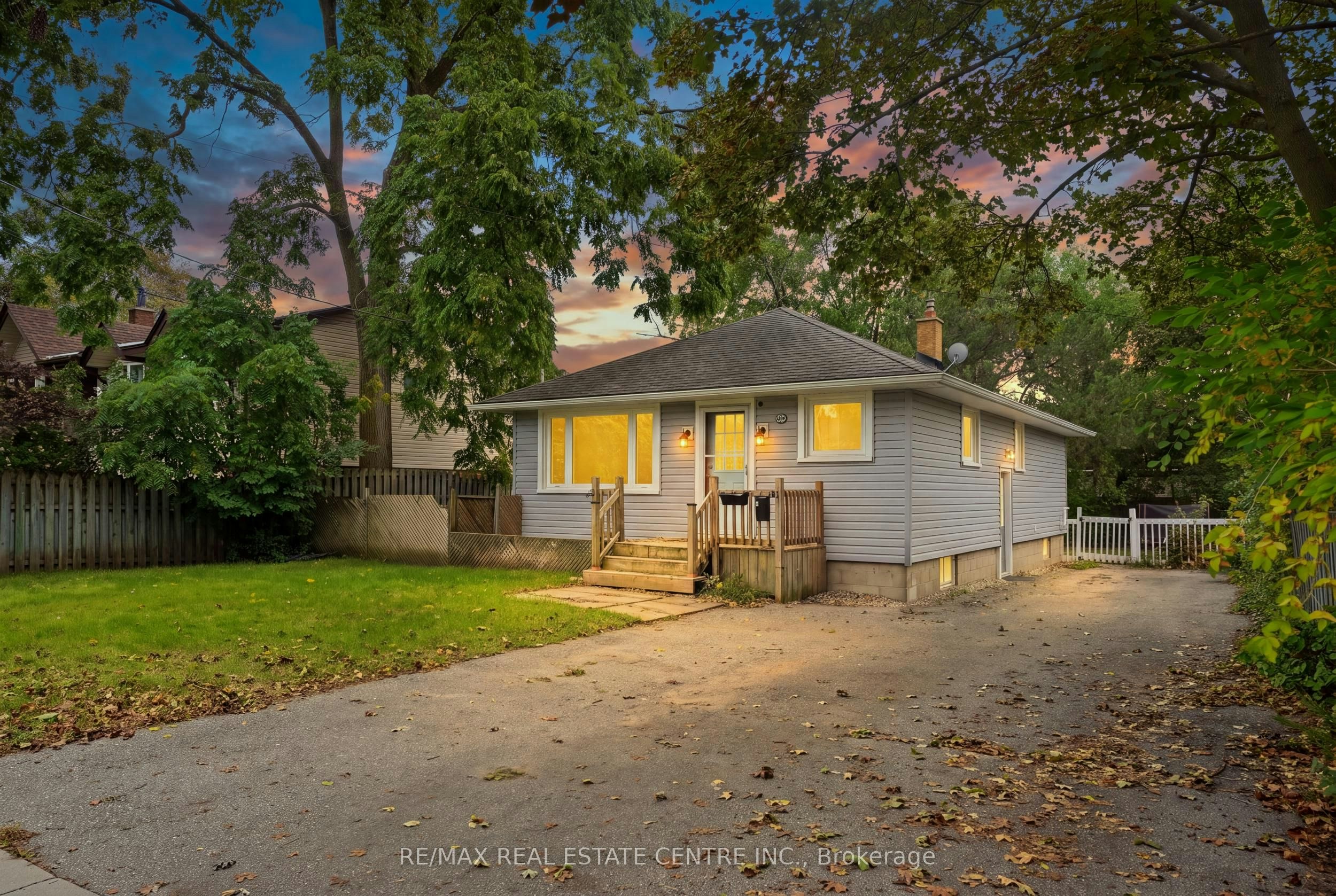 226 Delhi Street, Guelph, ON, N1E 4K2