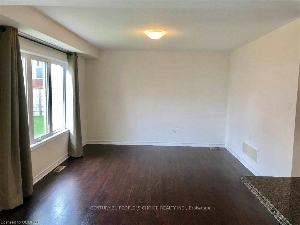 905 Orr Court, Kitchener, ON, N2R 1R4 - 8