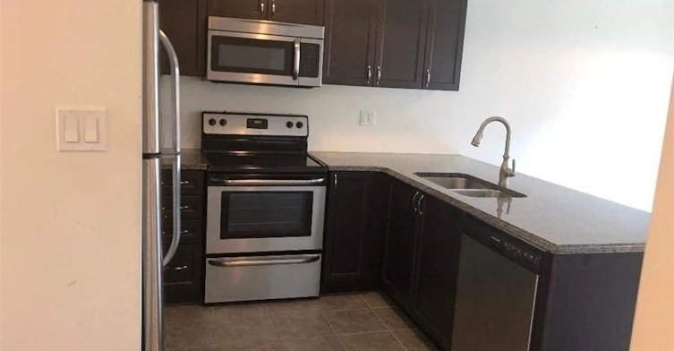 905 Orr Court, Kitchener, ON, N2R 1R4 - 6
