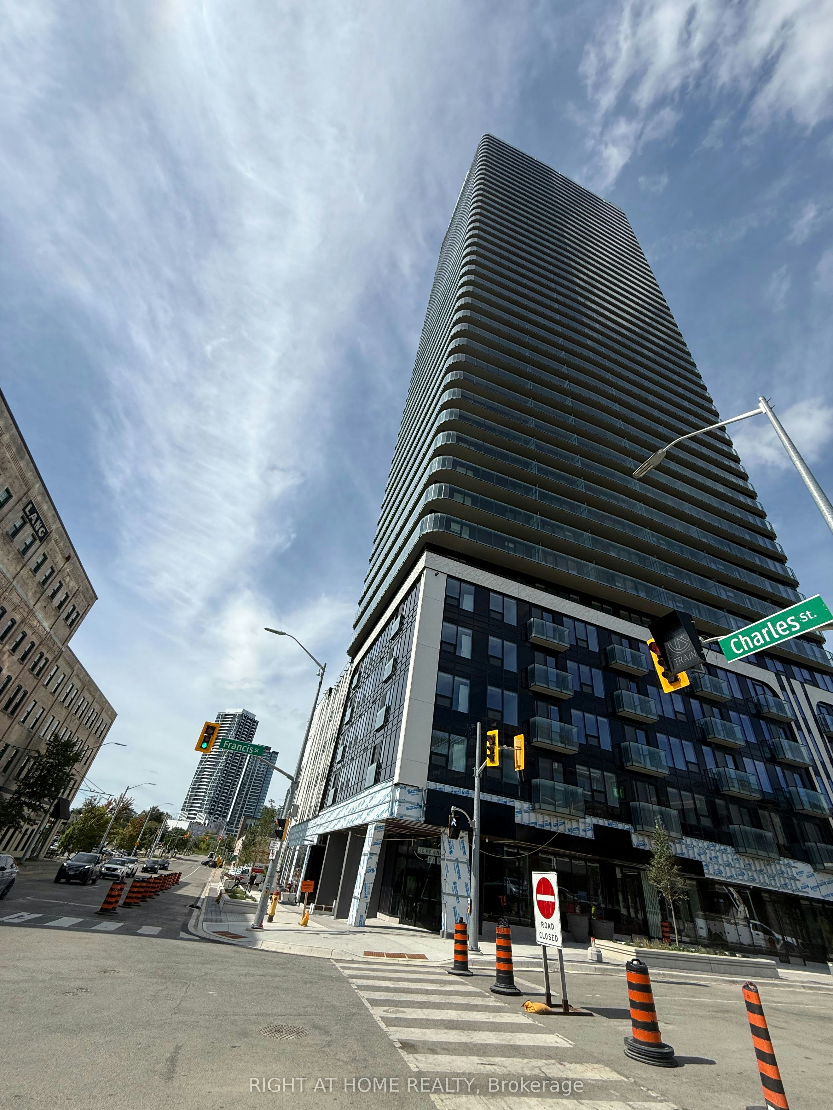 405-30 Francis Street S, Kitchener, ON, N2G 0H1