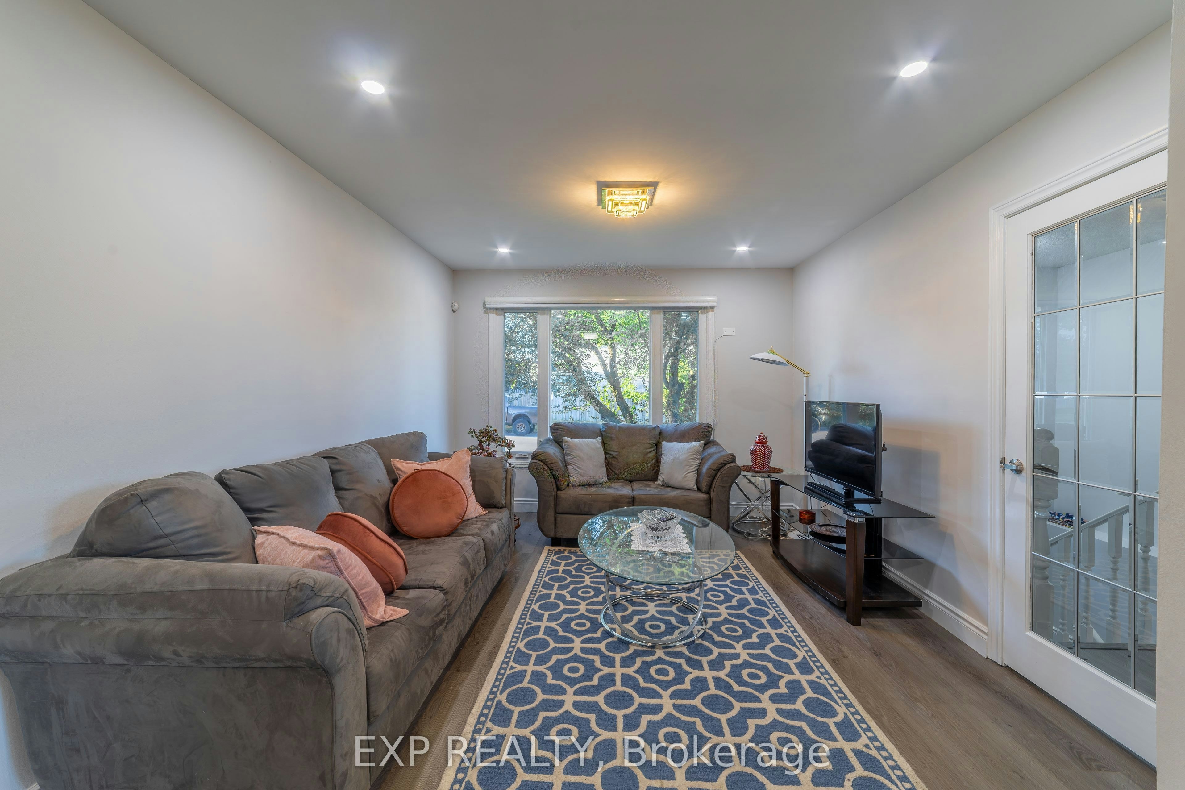 137 Nickolas Crescent, Cambridge, ON, N3C 3L7 - 4