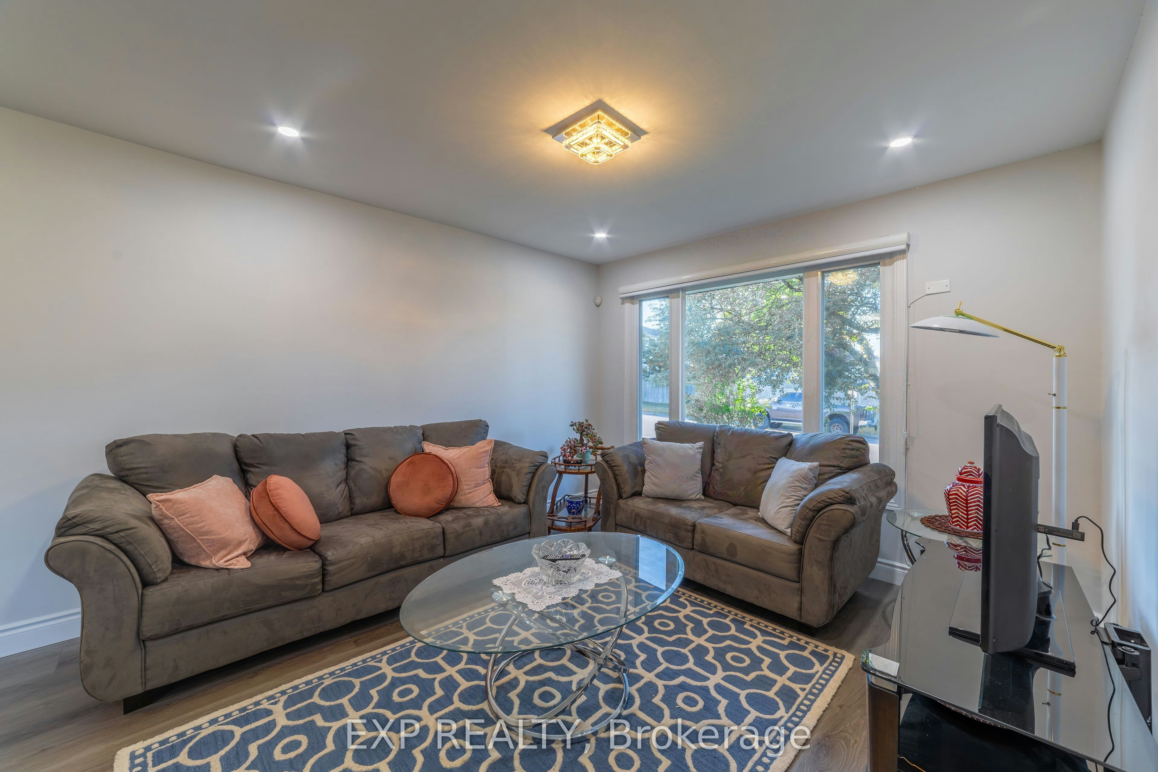 137 Nickolas Crescent, Cambridge, ON, N3C 3L7 - 5