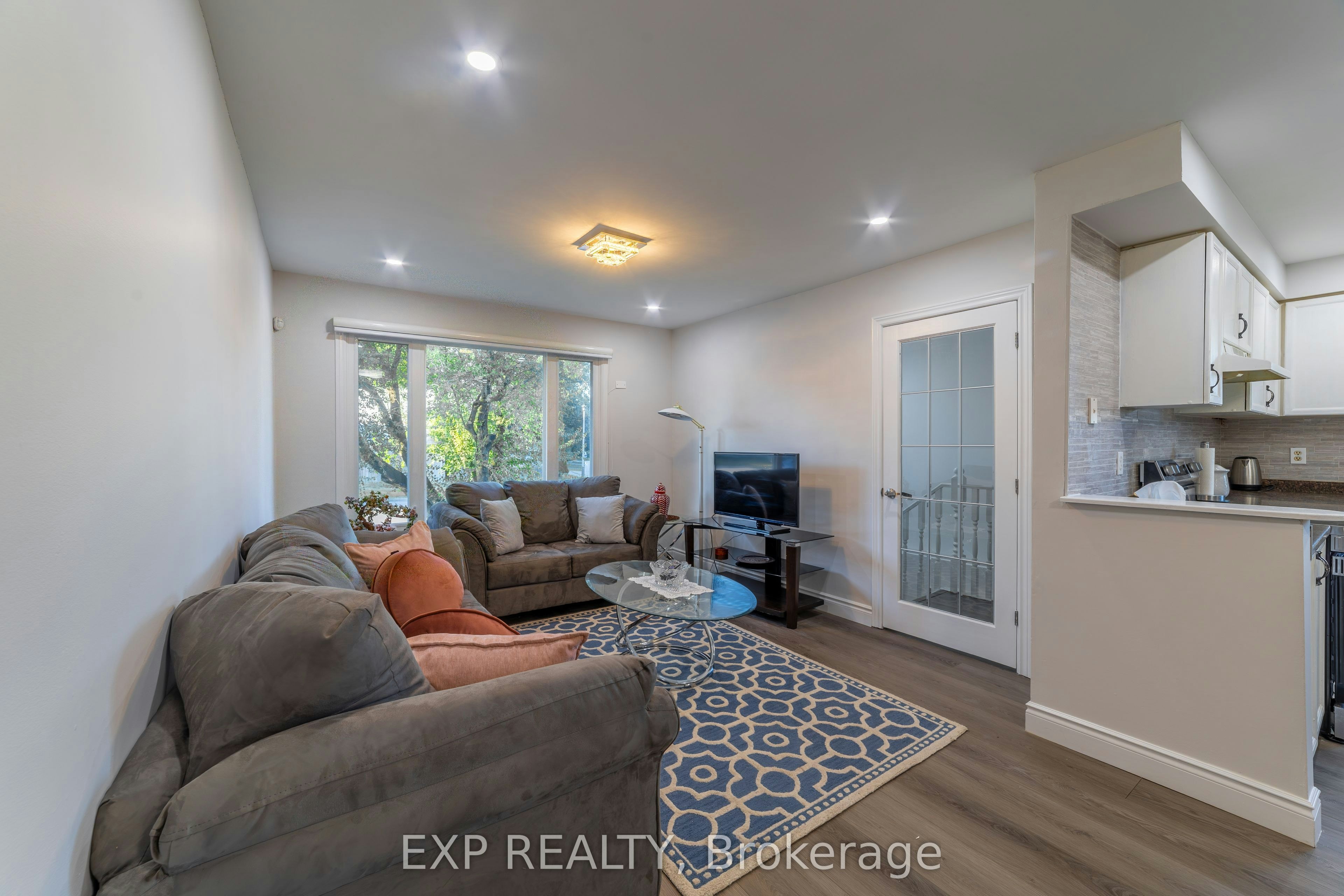 137 Nickolas Crescent, Cambridge, ON, N3C 3L7 - 6