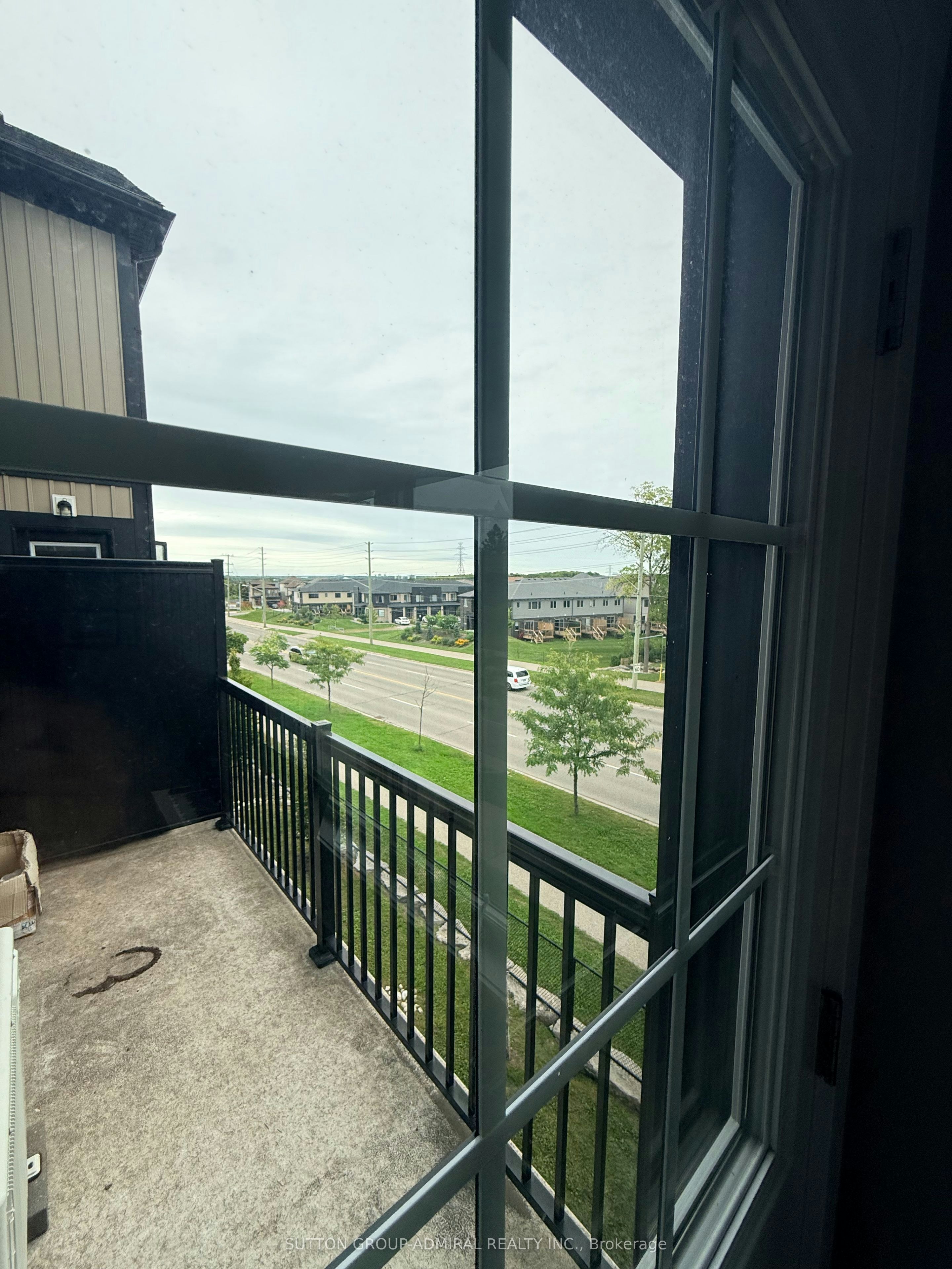 C-148 Rochefort Street, Kitchener, ON, N2R 0P5 - 10