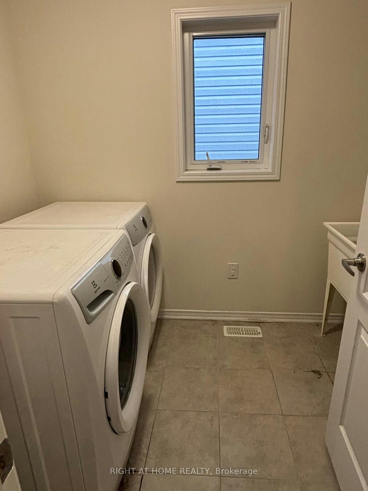 4 Cactus Crescent, Hamilton, ON, L8J 0M4 - 28
