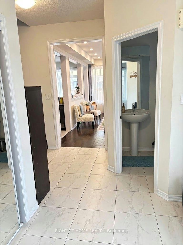 4 Cactus Crescent, Hamilton, ON, L8J 0M4 - 11