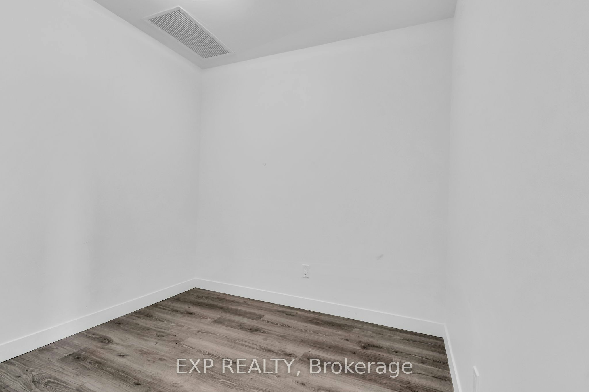 304-60 Frederick Street, Kitchener, ON, N2H 0C7 - 6