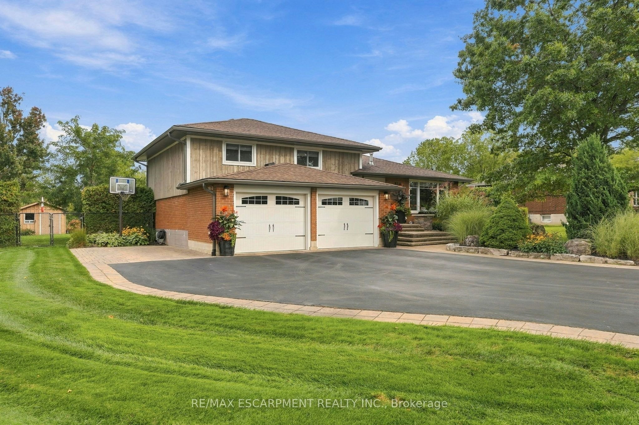826 Millgrove Side Road - 2