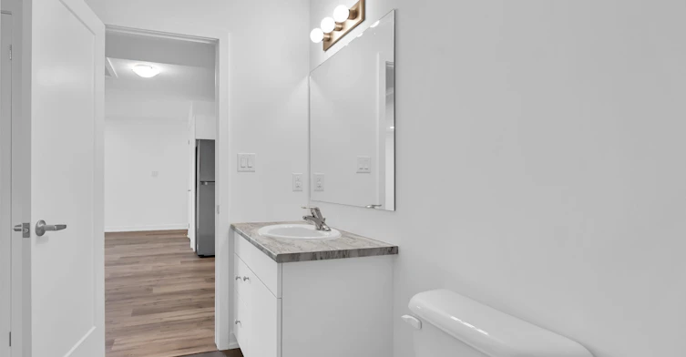 331-4263 Fourth Avenue, Niagara Falls, ON, L2E 0C2 - 18