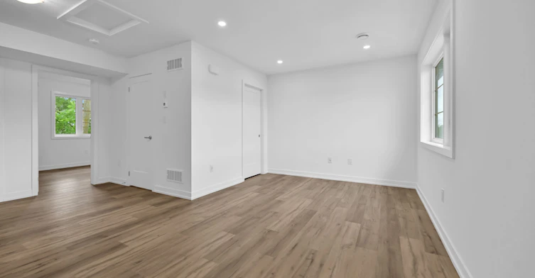 331-4263 Fourth Avenue, Niagara Falls, ON, L2E 0C2 - 3