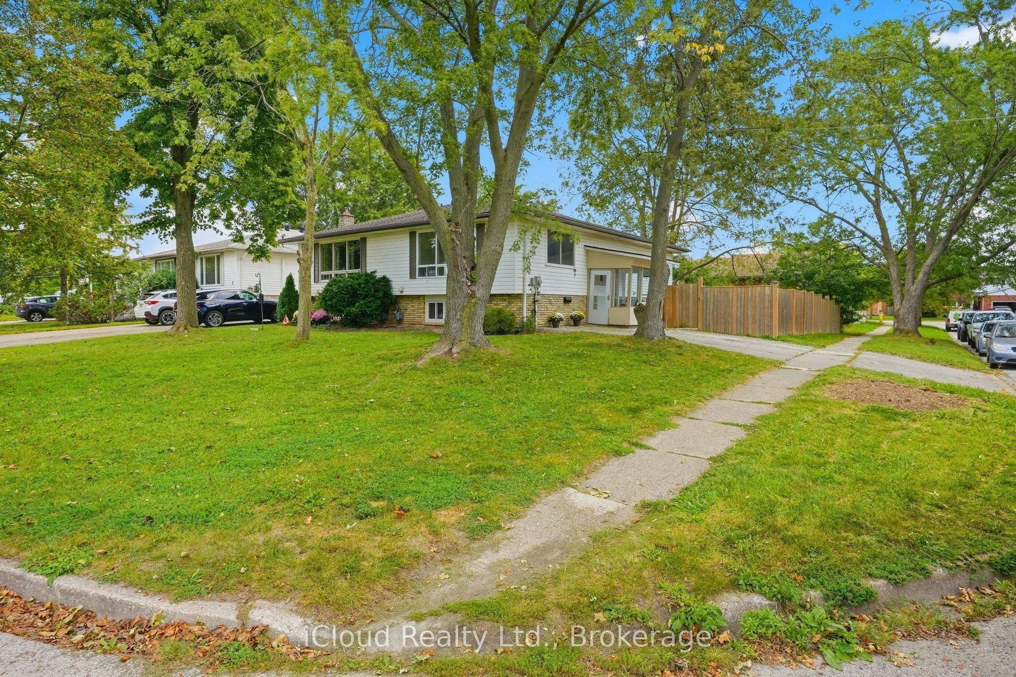 3 Manley Crescent, Thorold, ON, L2V 4K2