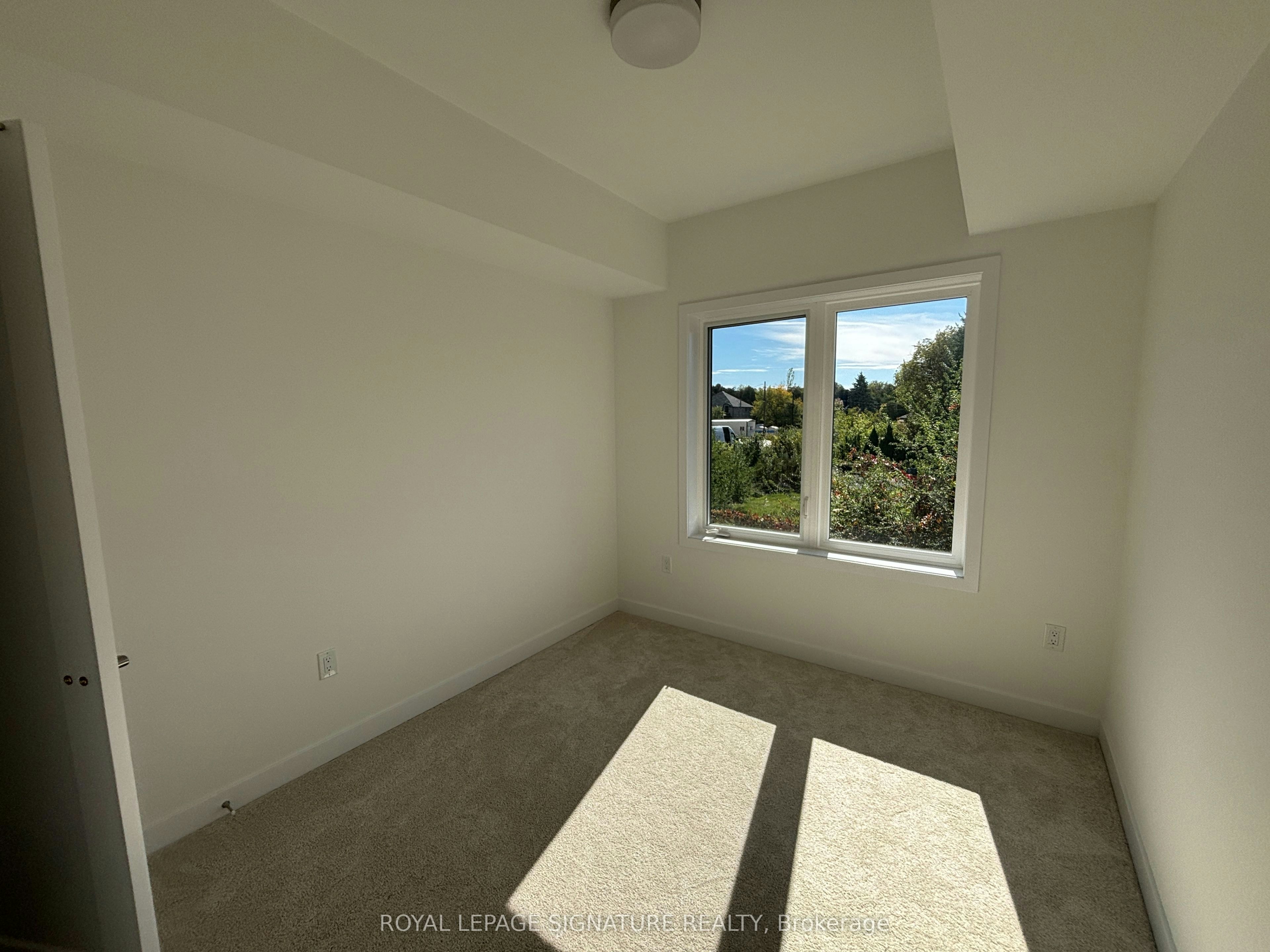 28-42 Lowes Road W, Guelph, ON, N1G 4X2 - 9