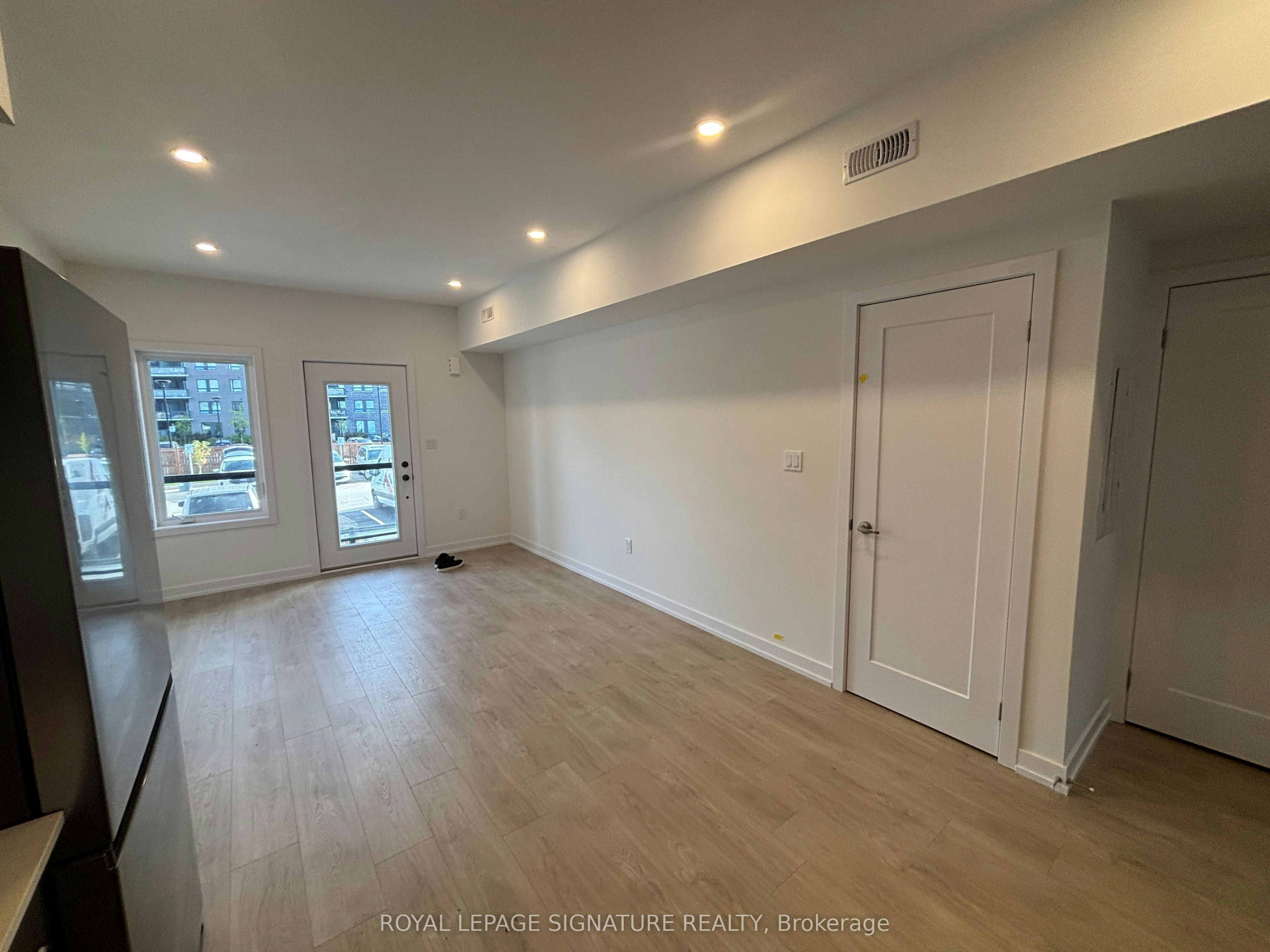 20-42 Lowes Road W, Guelph, ON, N1G 4X2 - 3