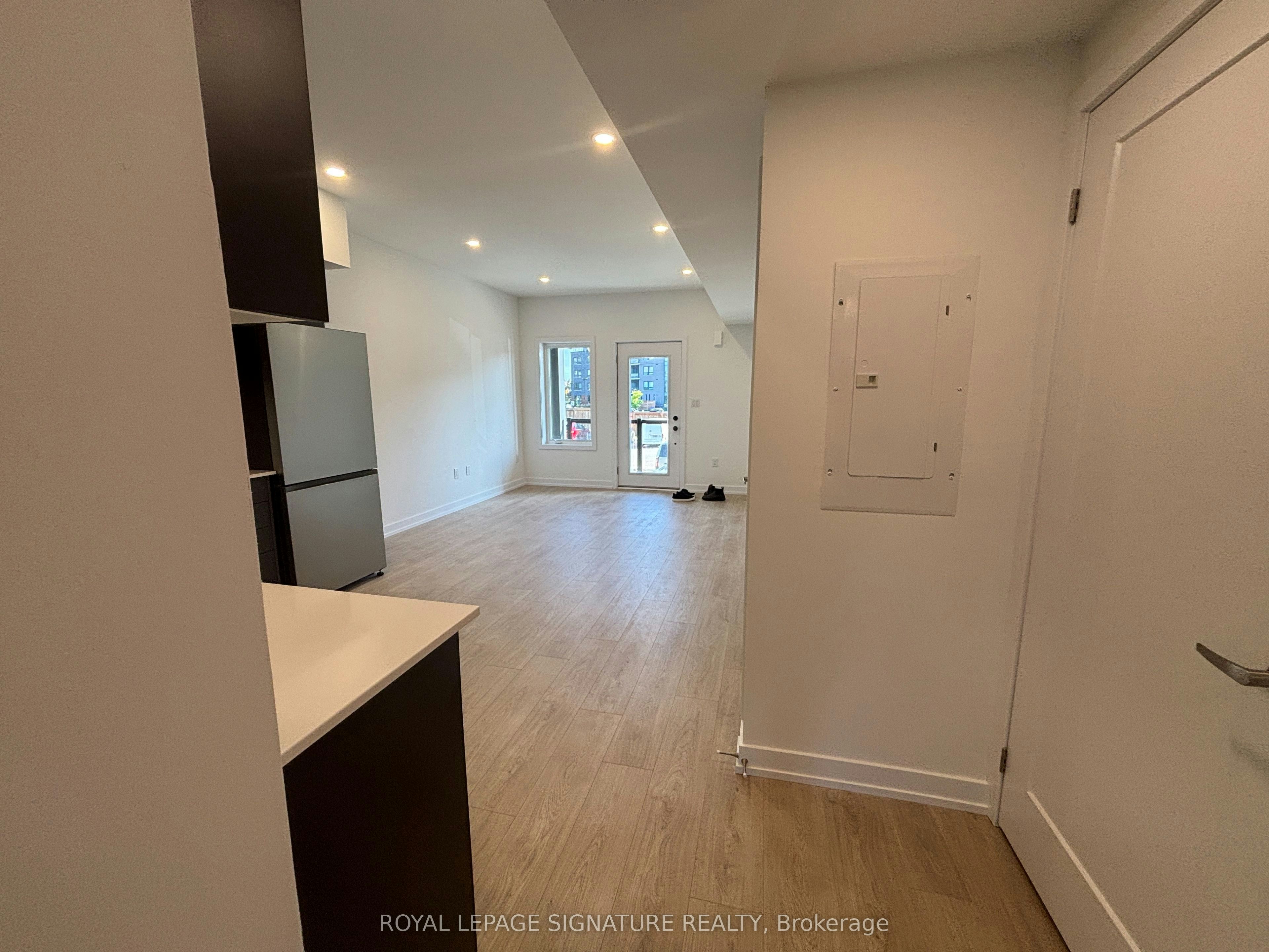 20-42 Lowes Road W, Guelph, ON, N1G 4X2 - 10