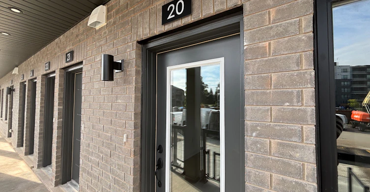 20-42 Lowes Road W, Guelph, ON, N1G 4X2