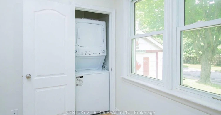 Upper-26 Magee Street, London, ON, N5W 1C6 - 6