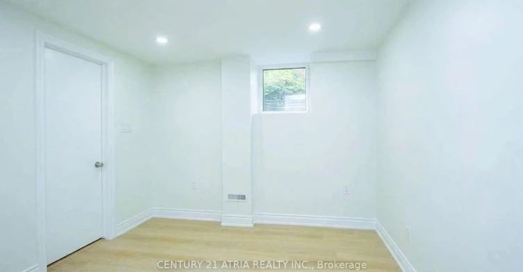 Lower-26 Magee Street, London, ON, N5W 1C6 - 8