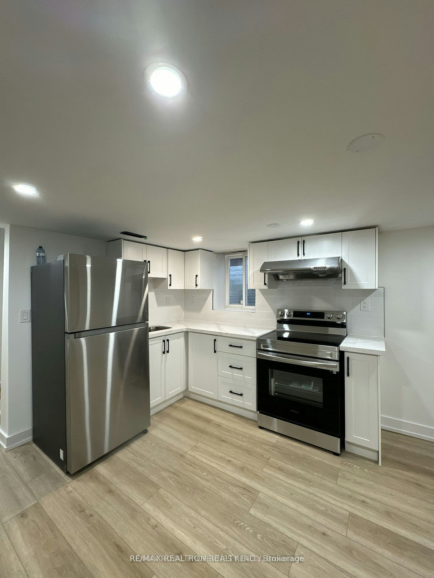 293 East 17th Street, Hamilton, ON, L9A 4M6 - 11