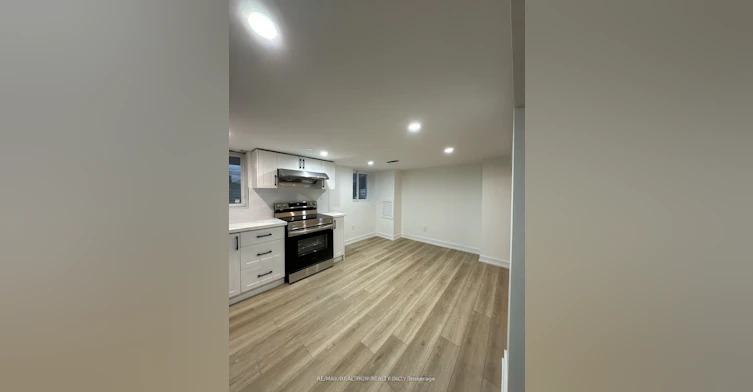293 East 17th Street, Hamilton, ON, L9A 4M6