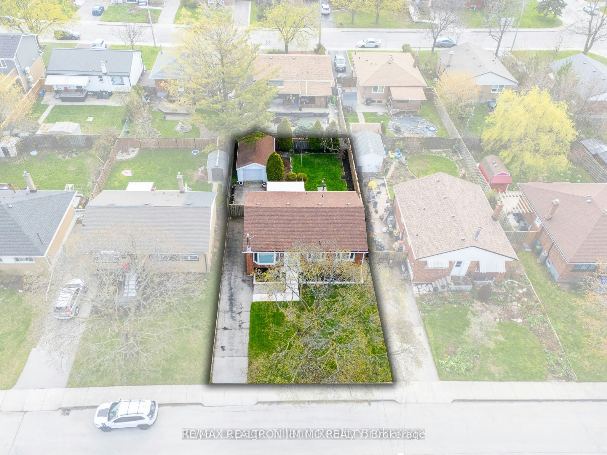 91 Wise Crescent, Hamilton, ON, L8T 2L7 - 2