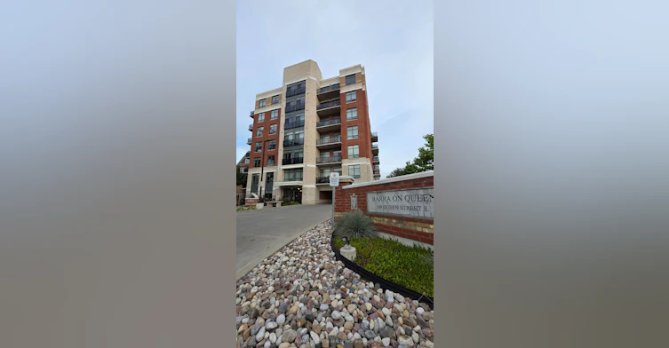 302-399 Queen Street S, Kitchener, ON, N2G 0C4 - 2