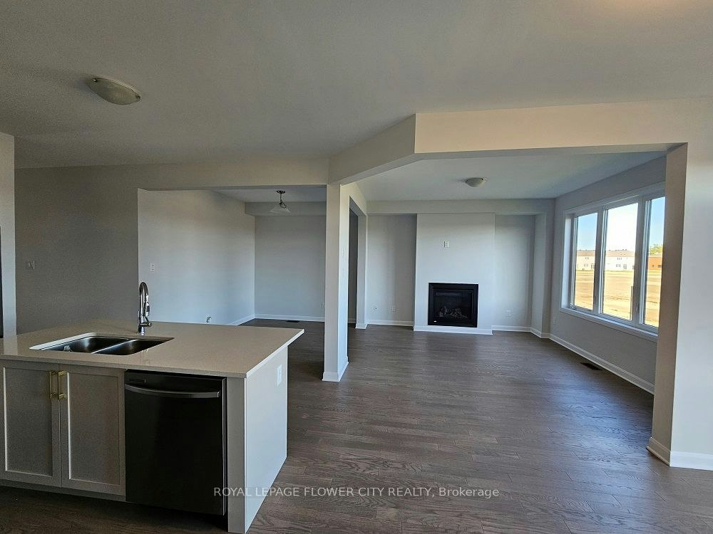 204 Elsie Macgill Walk, Ottawa, ON, K2W 0L5 - 4