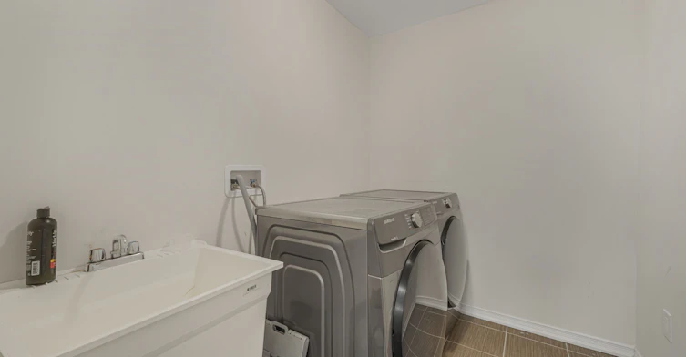 Upper-3 Sara Drive, Thorold, ON, L3B 0G2 - 7