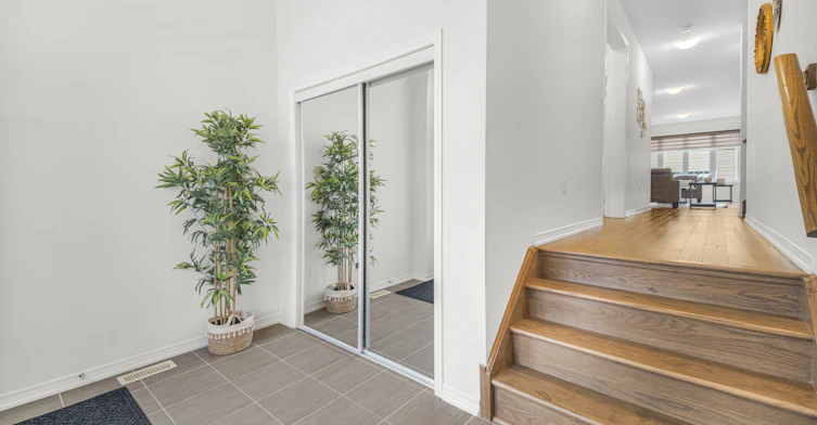 Upper-3 Sara Drive, Thorold, ON, L3B 0G2 - 3