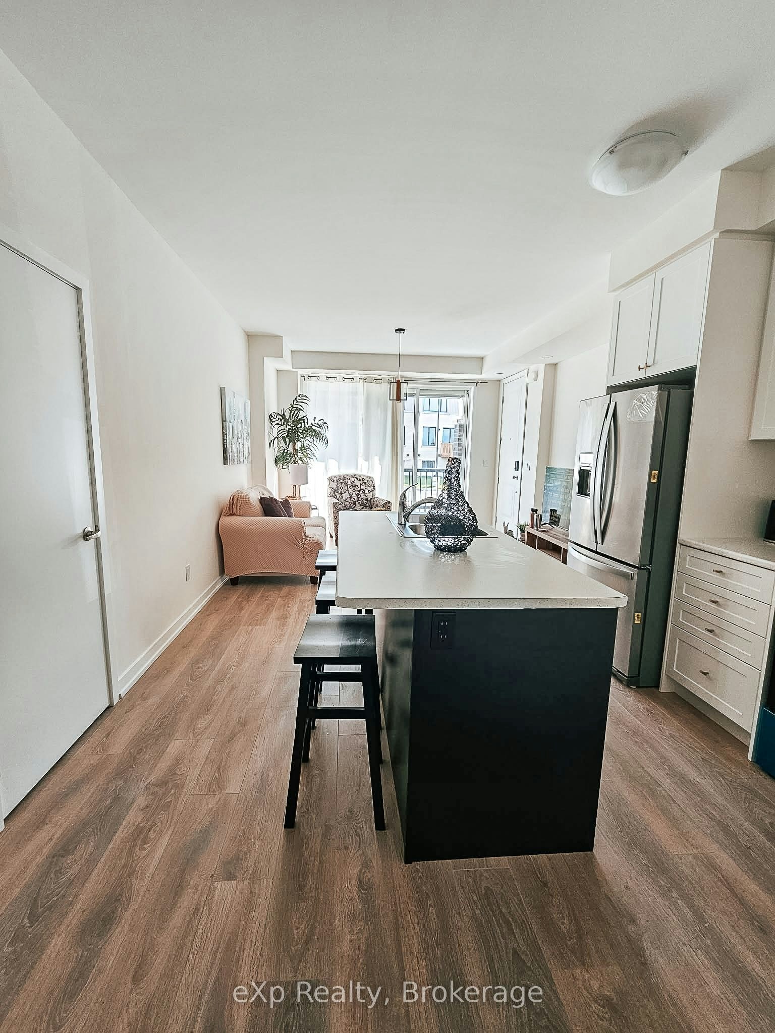 402-160 Densmore Road, Cobourg, ON, K9A 4J9 - 8