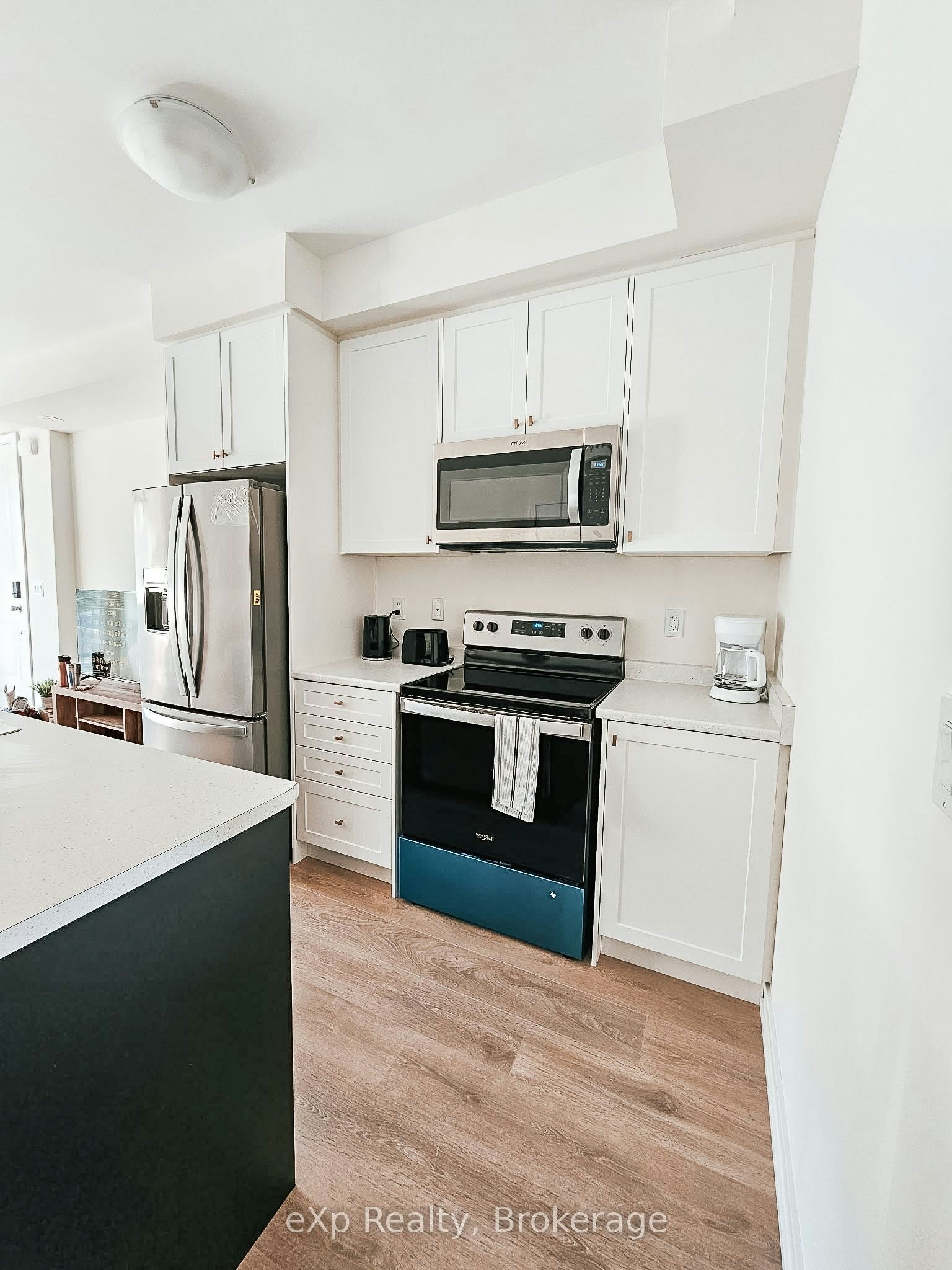 402-160 Densmore Road, Cobourg, ON, K9A 4J9 - 9