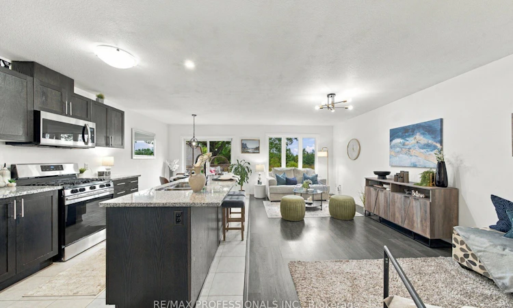31-135 Hardcastle Drive