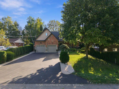4 Summit Drive - 2
