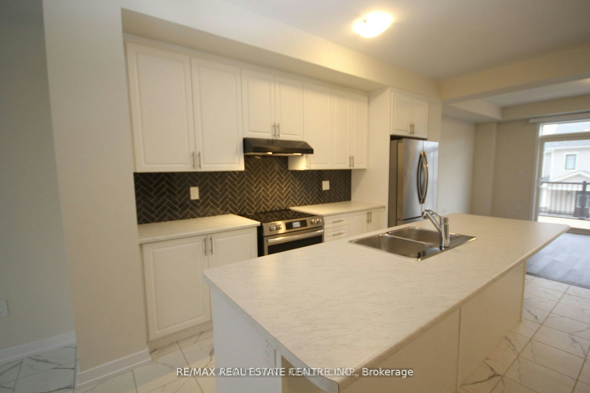 111 Melody Avenue, Thorold, ON, L3B 5N5 - 3