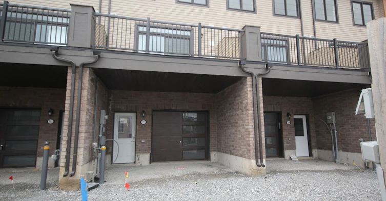 111 Melody Avenue, Thorold, ON, L3B 5N5 - 4