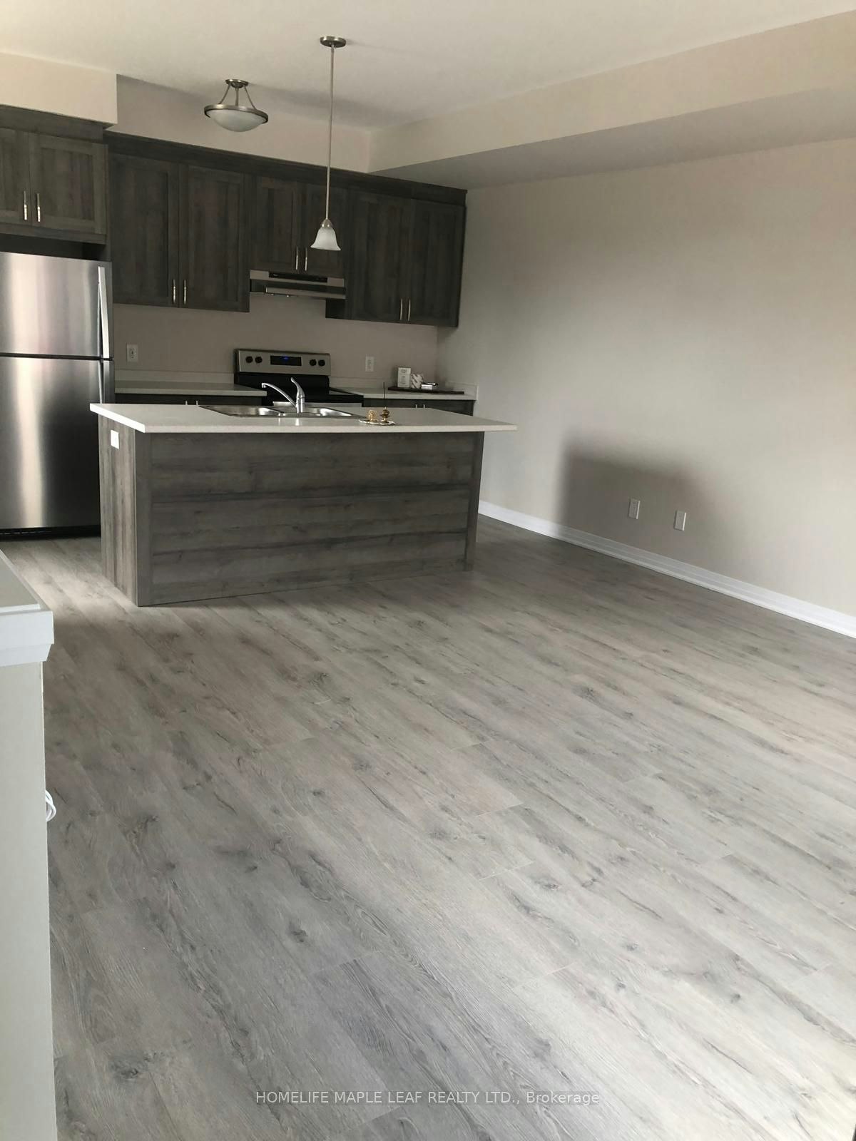 2B-155 Thomas Slee Drive, Kitchener, ON, N2P 0J8 - 2