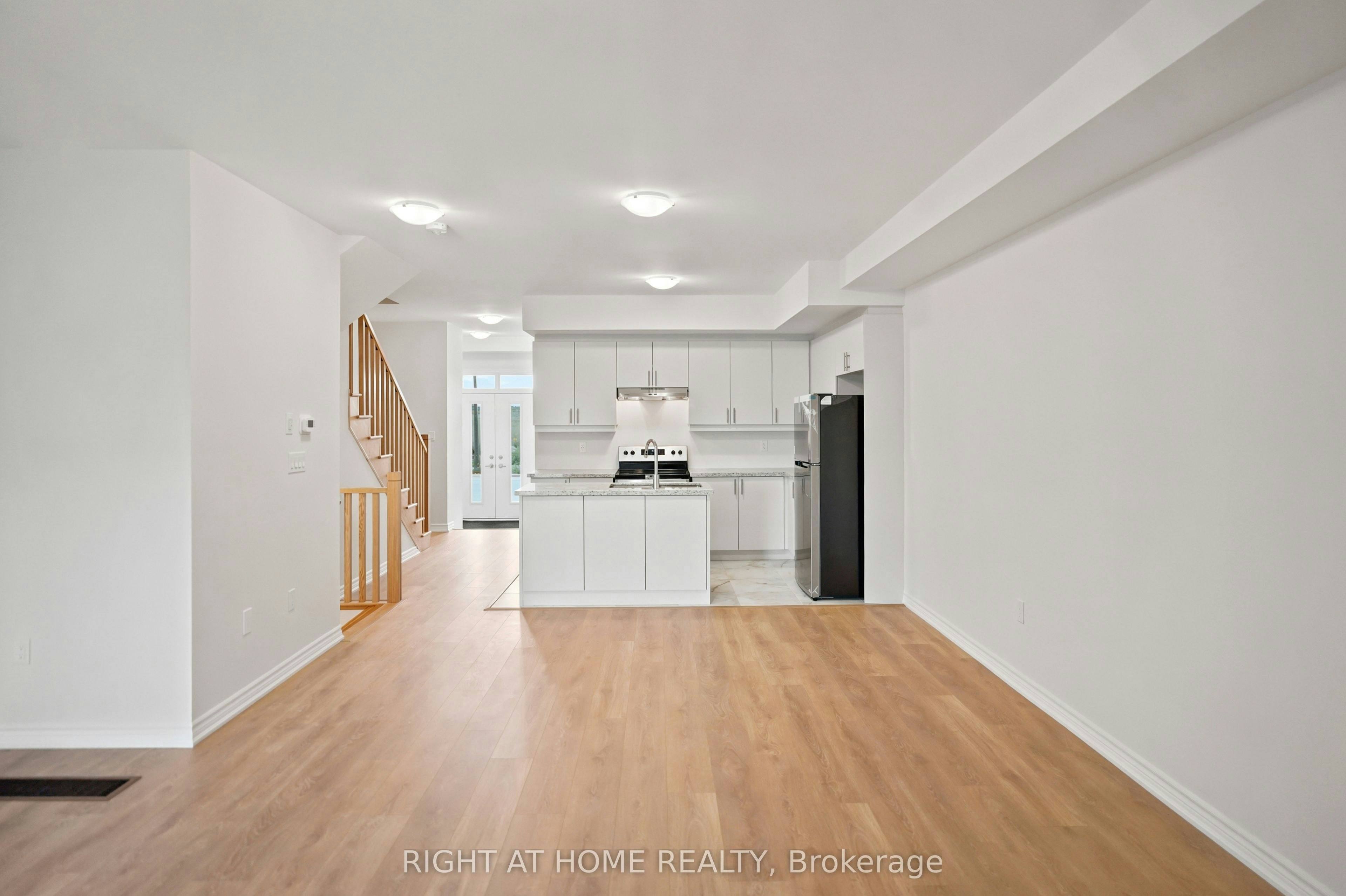 1128 Periwinkle Crescent, Woodstock, ON, N4T 0R5 - 8