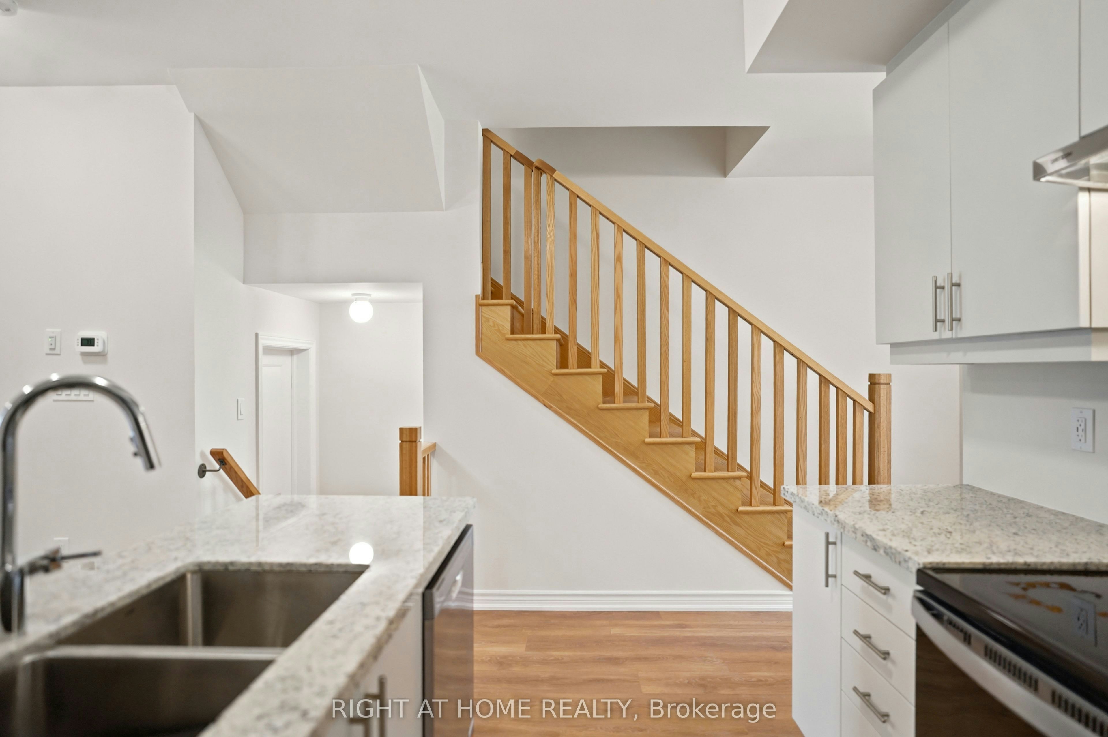 1128 Periwinkle Crescent, Woodstock, ON, N4T 0R5 - 7