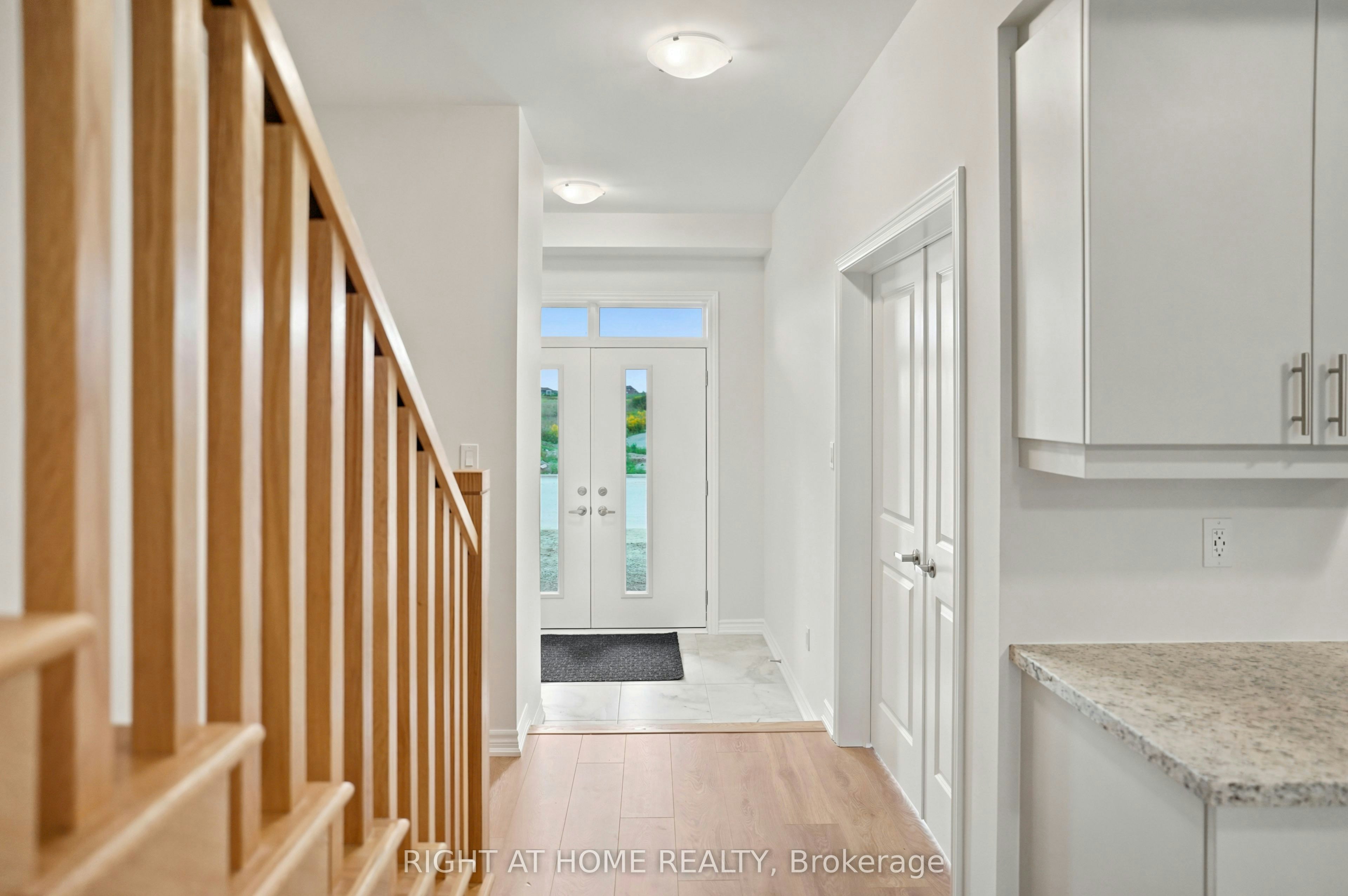 1128 Periwinkle Crescent, Woodstock, ON, N4T 0R5 - 3