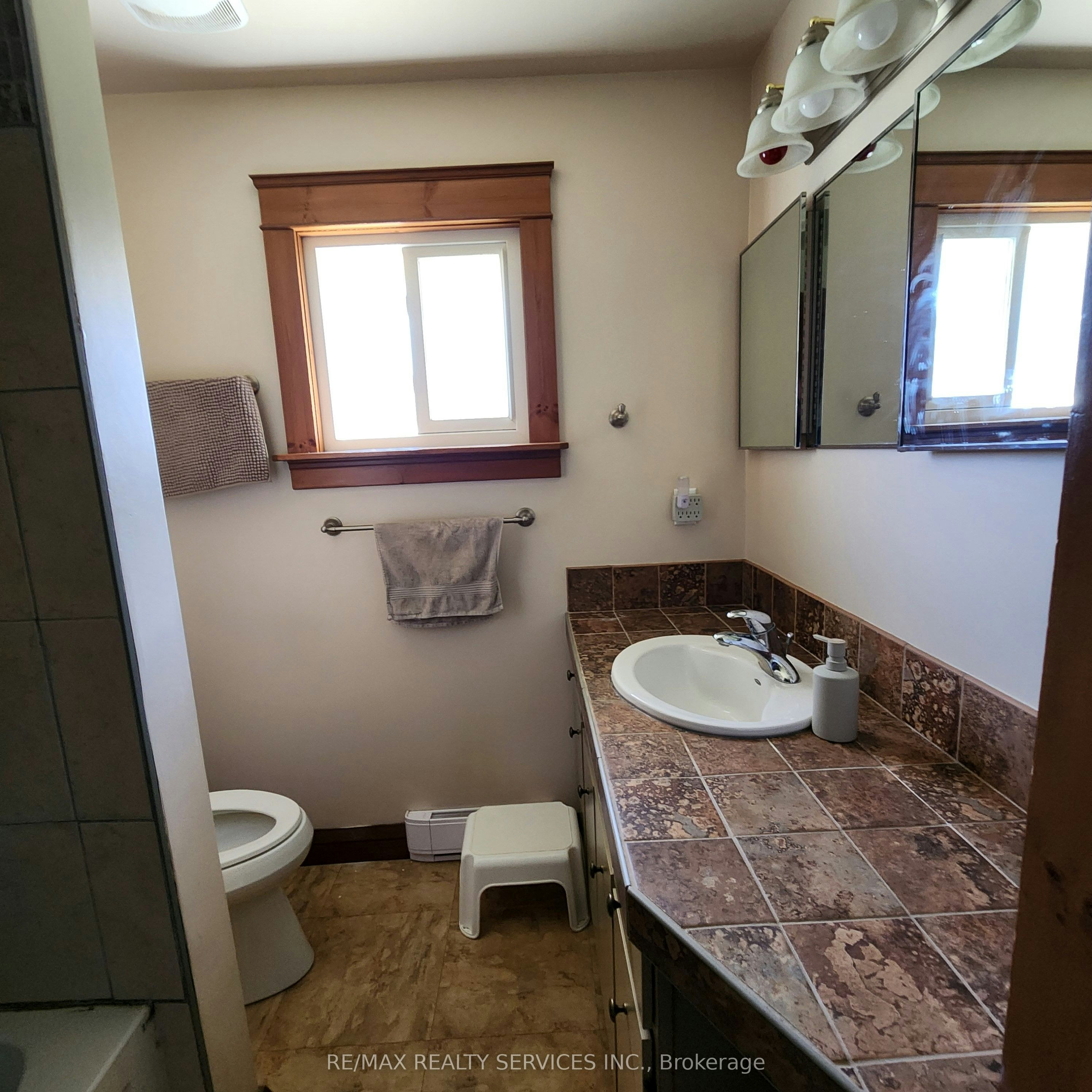 1 Helen Street, Northern Bruce Peninsula, ON, N0H 1W0 - 18