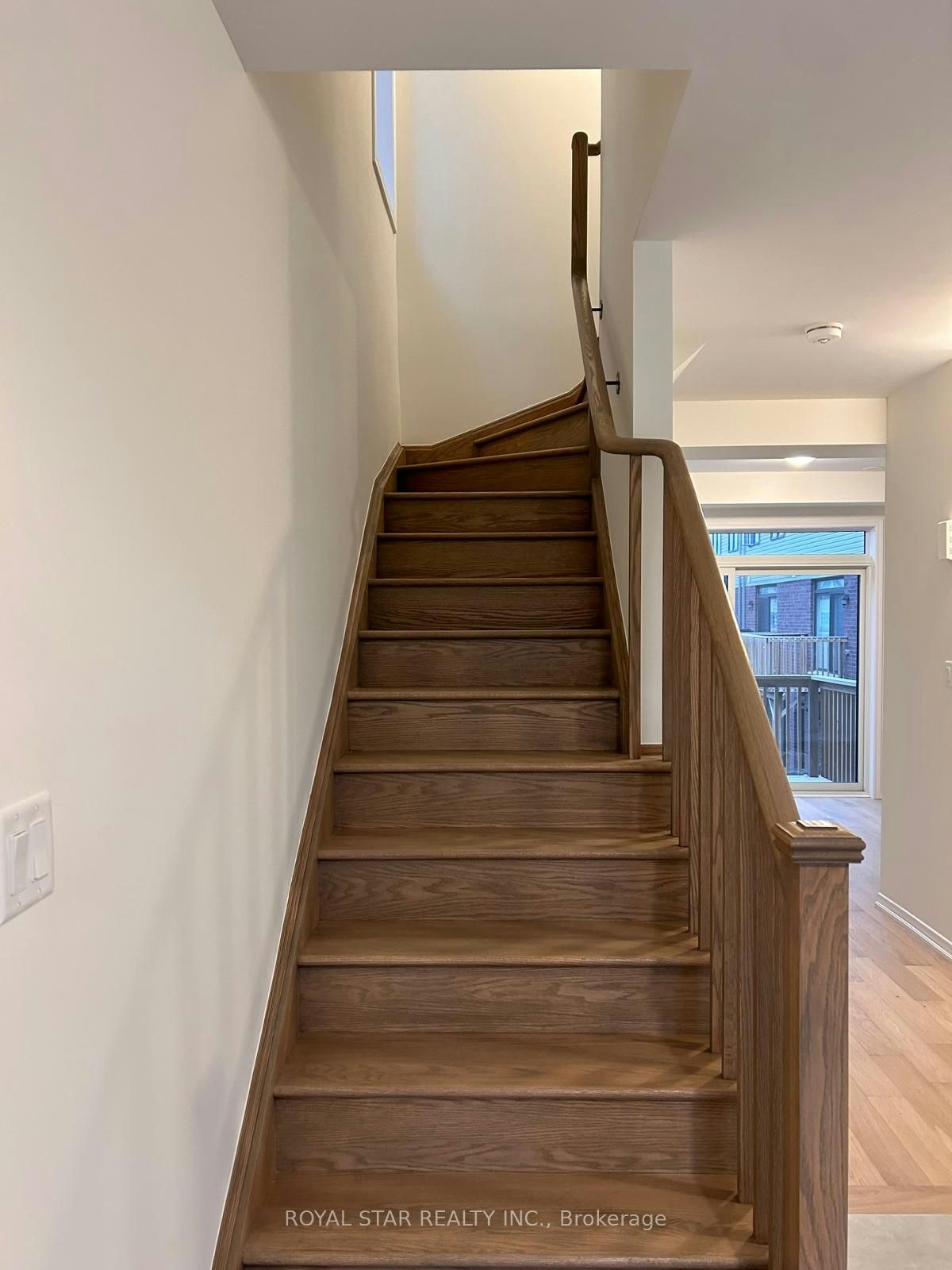 8 Baskett Street, Brantford, ON, N3T 5L5 - 32