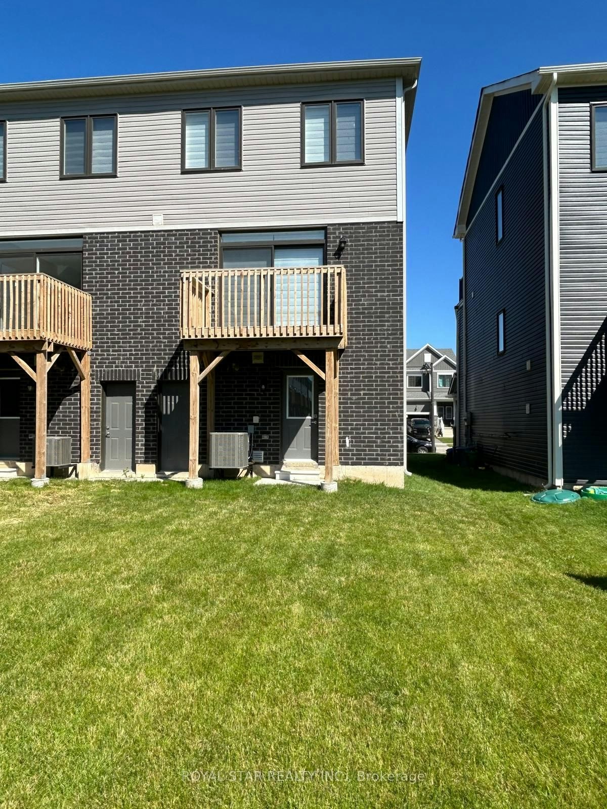 8 Baskett Street, Brantford, ON, N3T 5L5 - 35