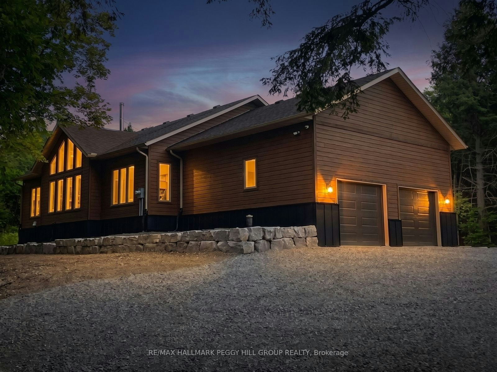4571 Aspdin Road, Muskoka Lakes, ON, P0B 1M0