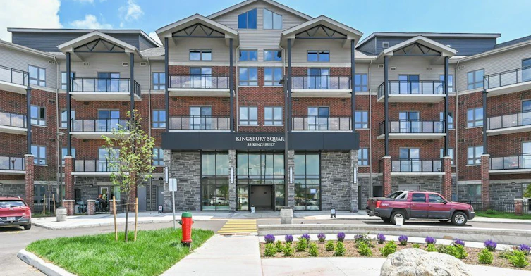 319-35 Kingsbury Square, Guelph, ON, N1L 0J4